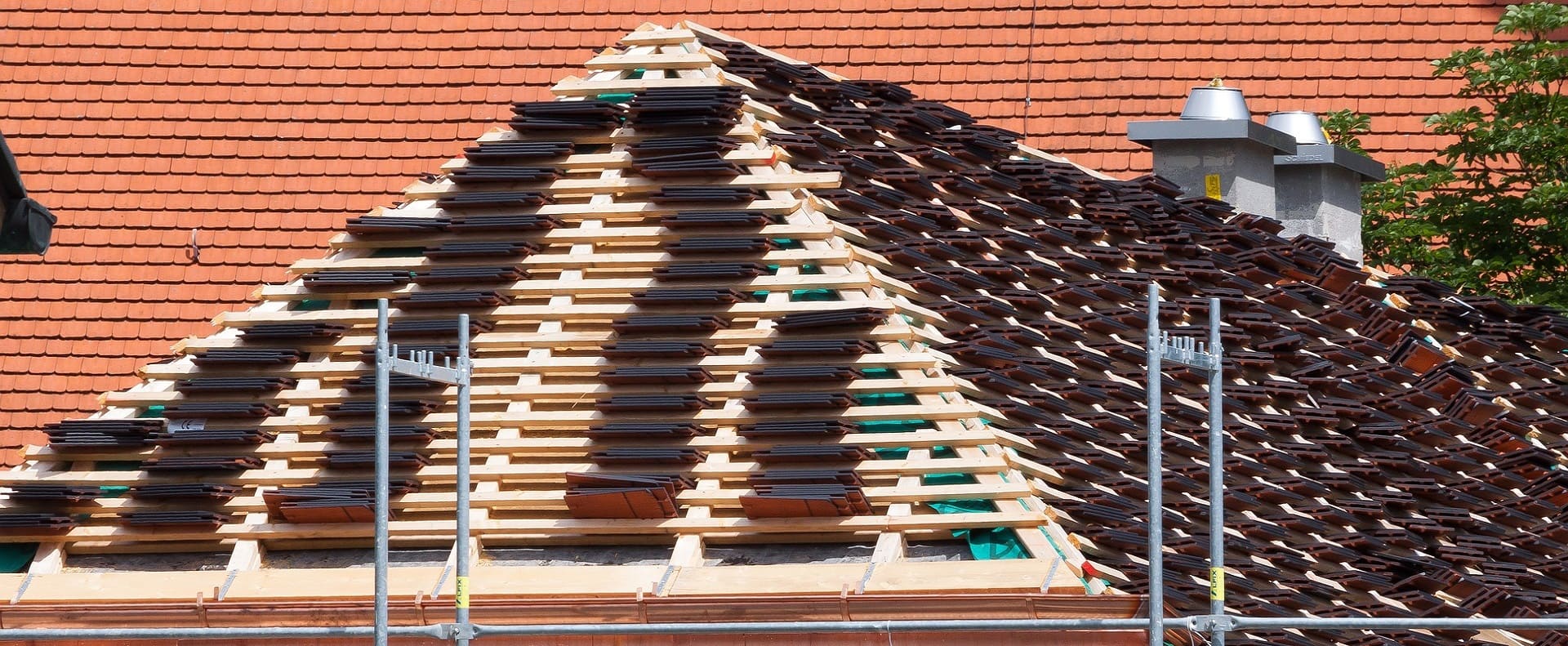 Neue Dacheindeckung und Modernisierung Dachsanierung Hamburg